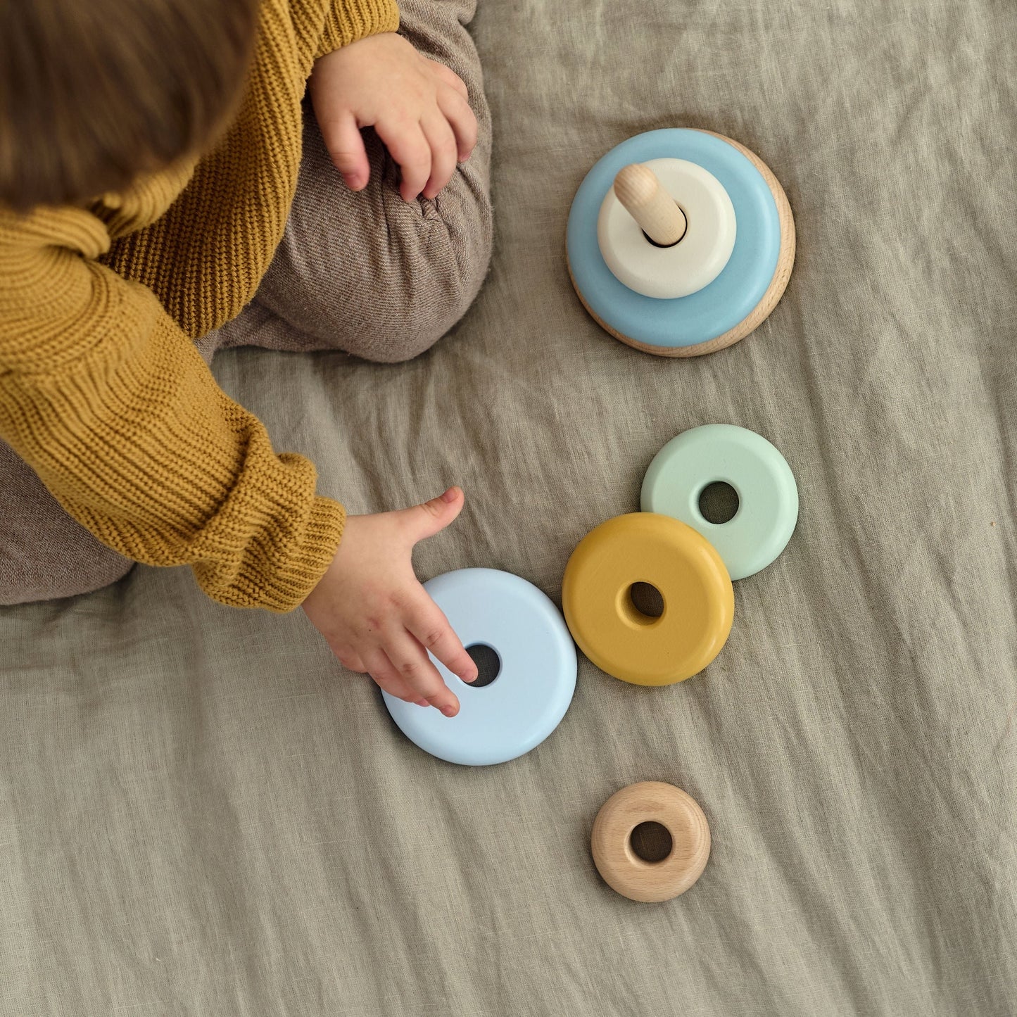 Jeu d'empilage en bois - Couleurs bleues
