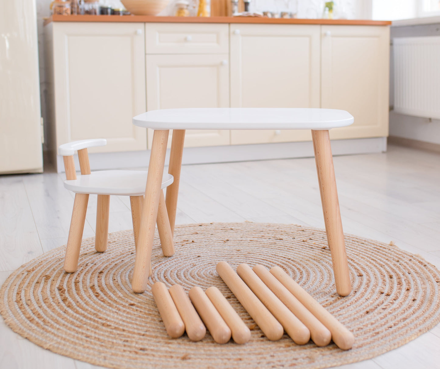 Ensemble table et chaise pour enfant en bois de hêtre