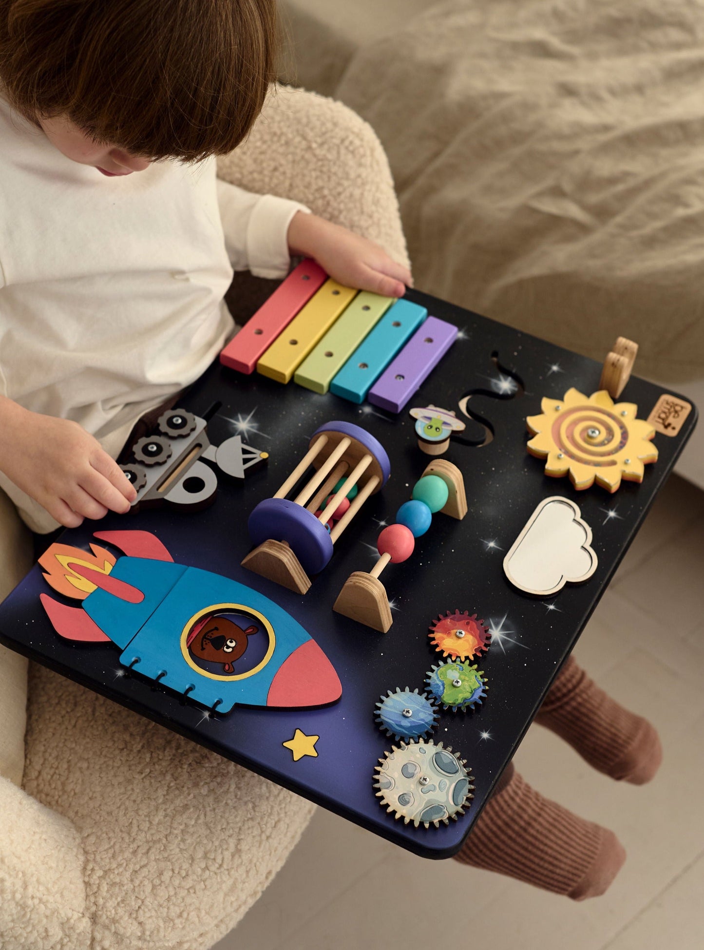 Petit tableau d'activités pour tout-petits 34x44 cm