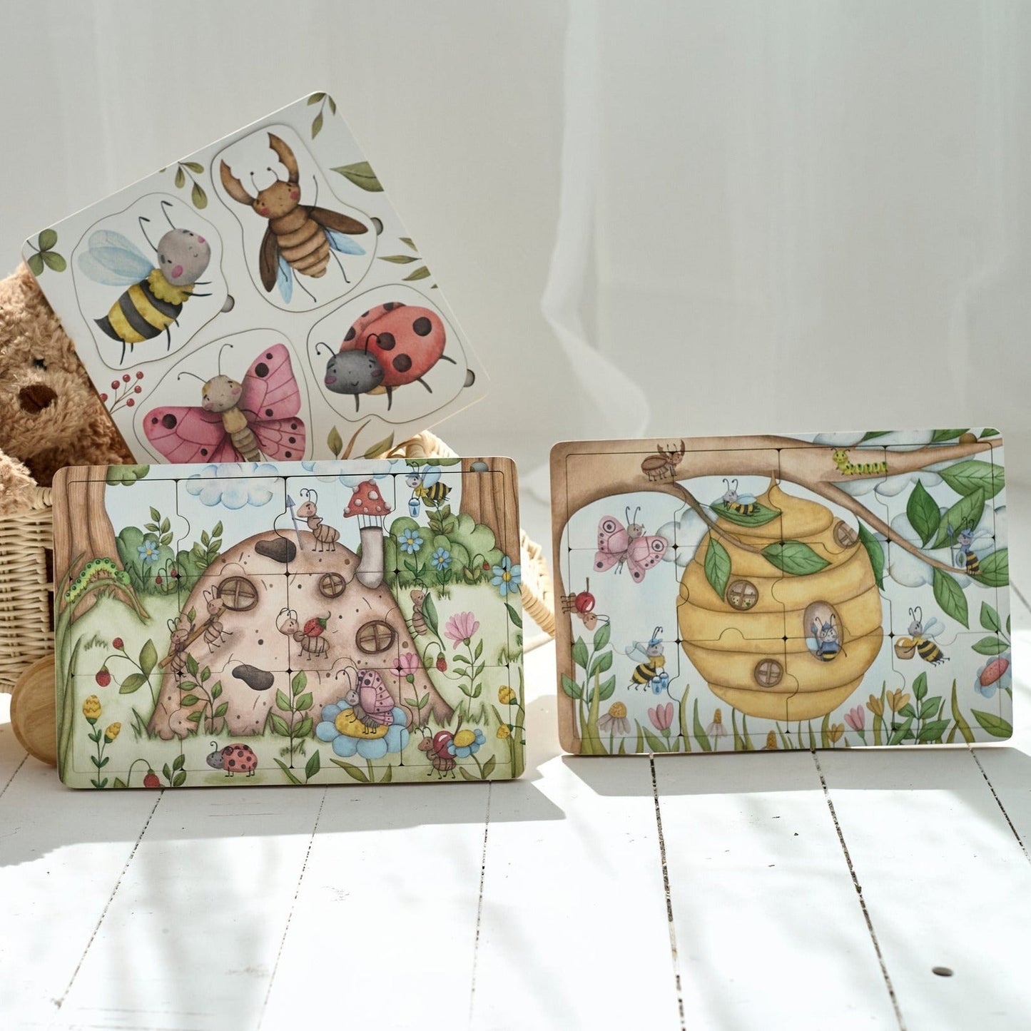 Ensemble de puzzles « Où vivent les abeilles », « Où vivent les fourmis » et « Cycle de vie des insectes » 