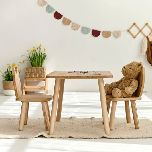 Ensemble table et chaises pour enfants en bois de hêtre, motif chat.