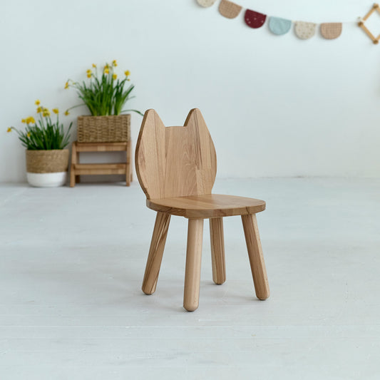 Chaise en bois pour tout-petit en forme de chat