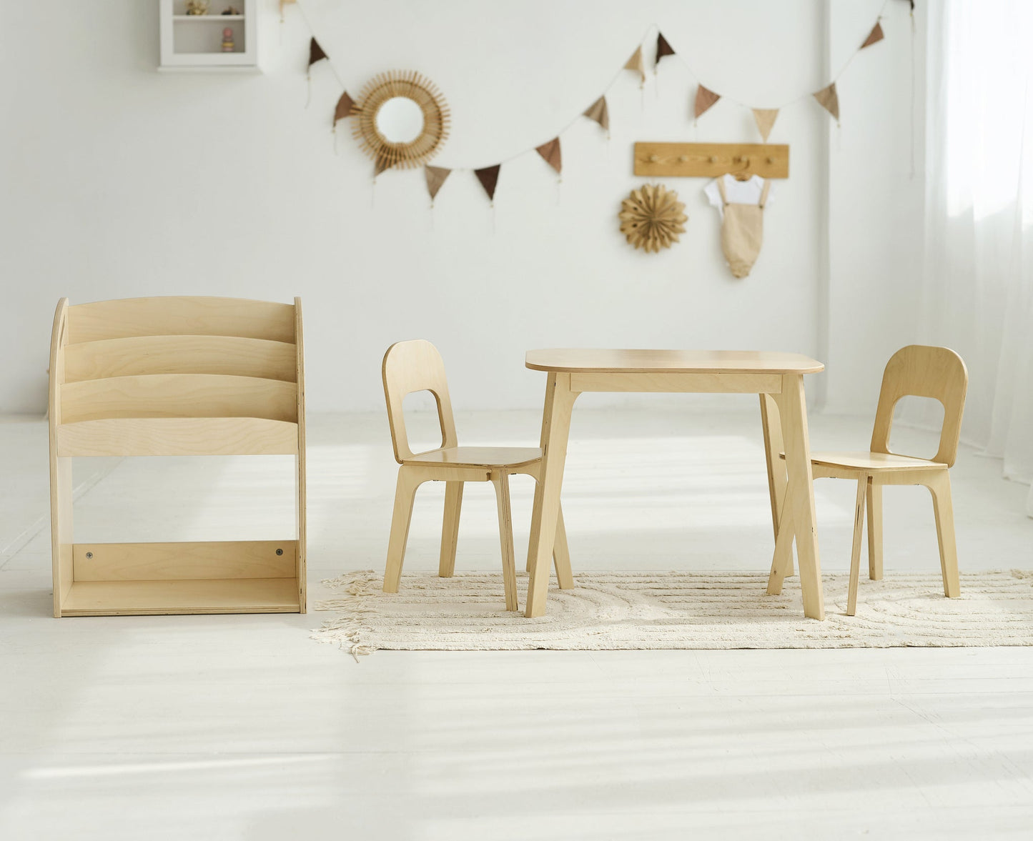 Ensemble bibliothèque, table enfant et deux chaises - 7 couleurs 