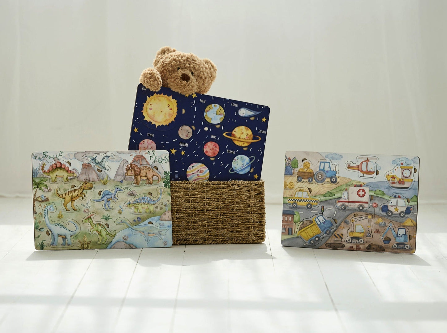 Ensemble de puzzles : Transports, Dinosaures et Système solaire 