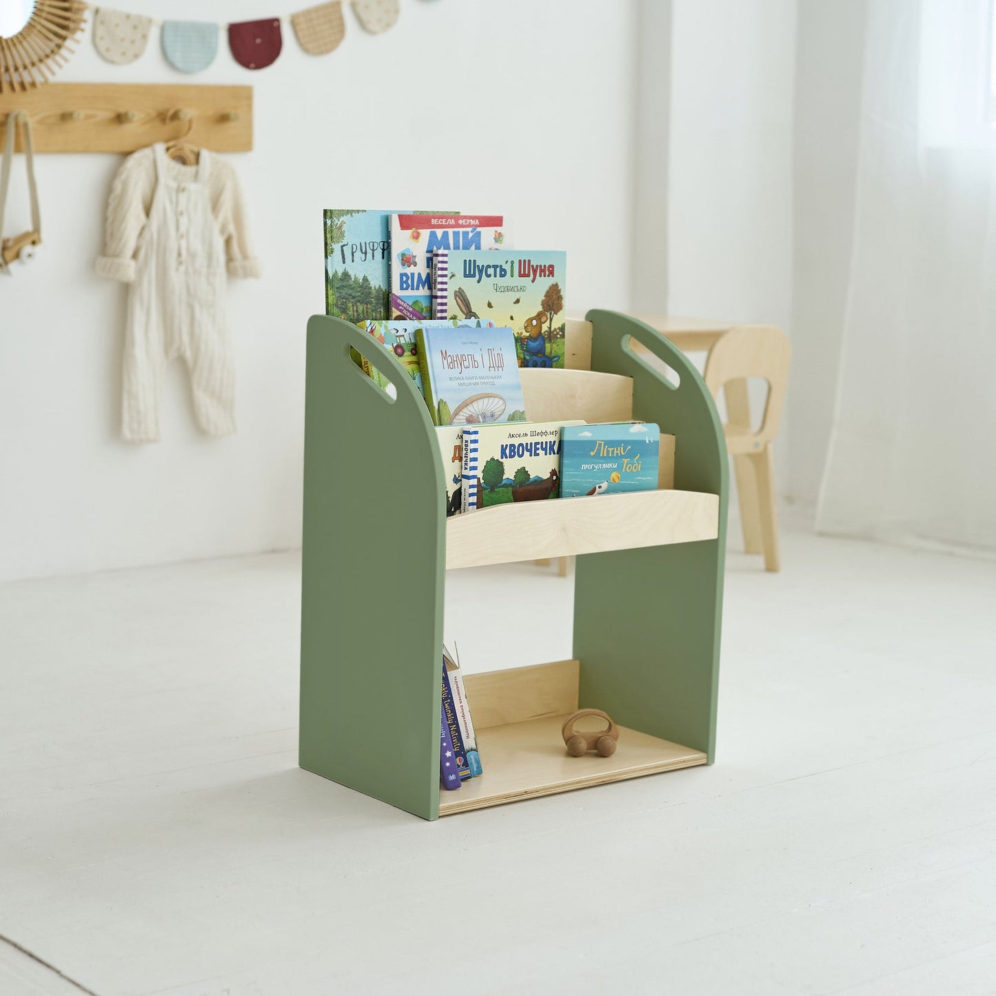 Petite bibliothèque pour enfants - 7 couleurs