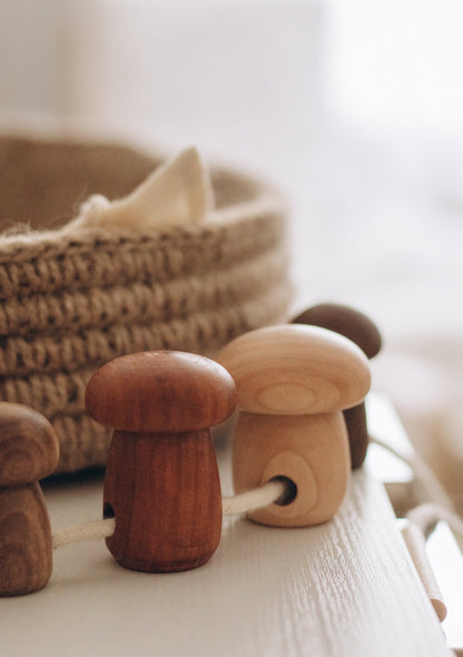Jeu de laçage en bois Champignons