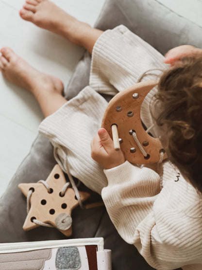 Jeux de laçage en bois