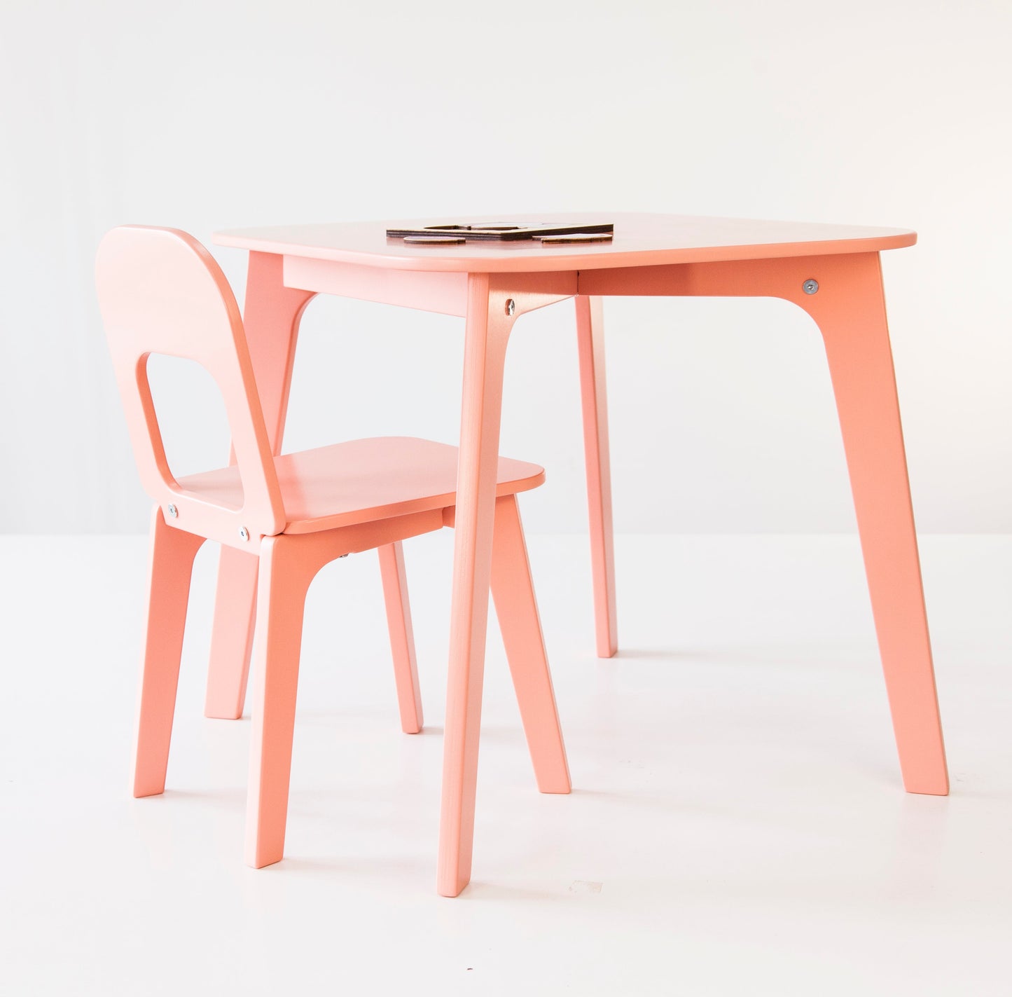 Ensemble table et chaise pour enfant - 7 couleurs