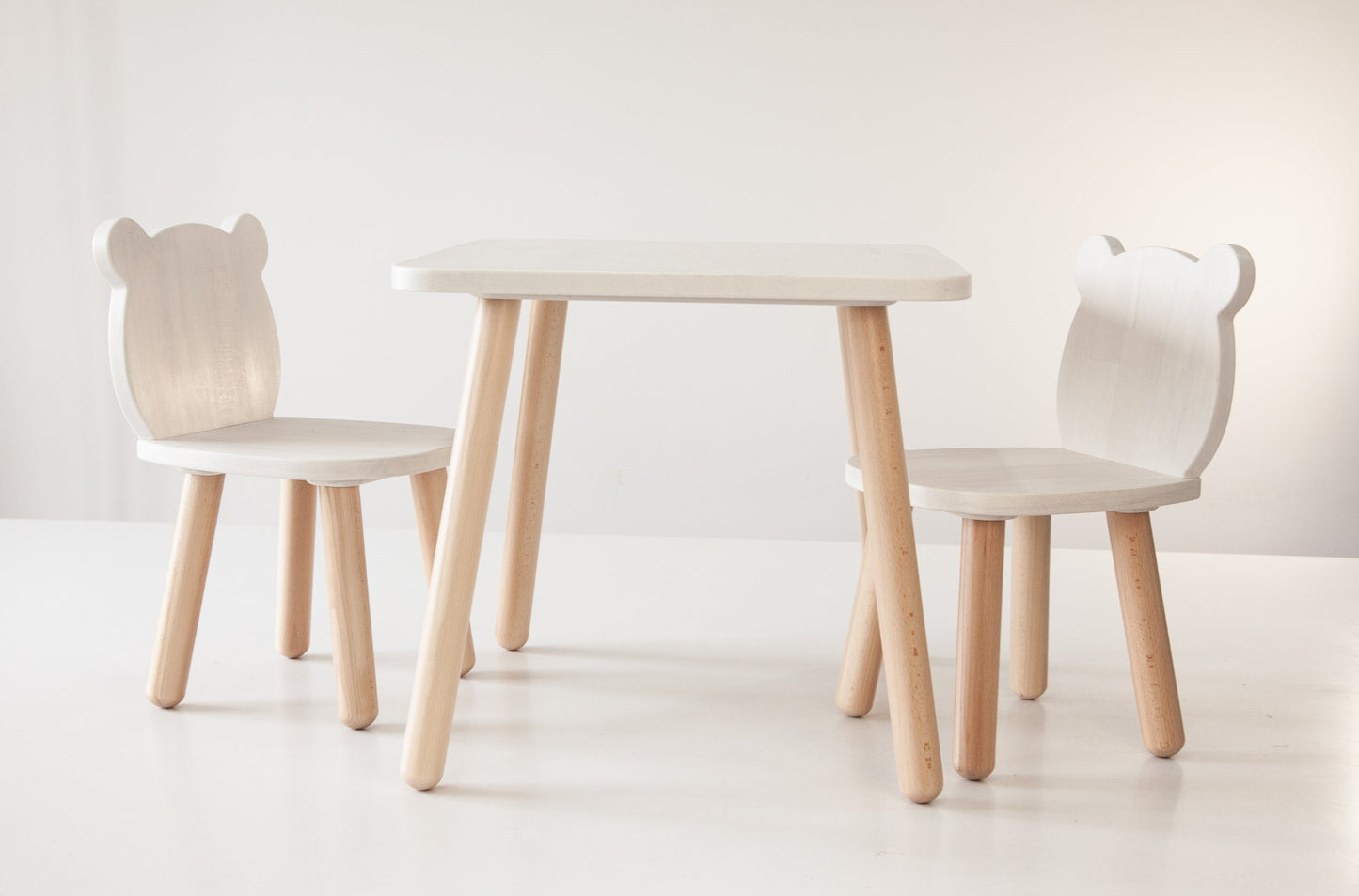Ensemble table et chaises ours en bois pour enfants - Bois de hêtre