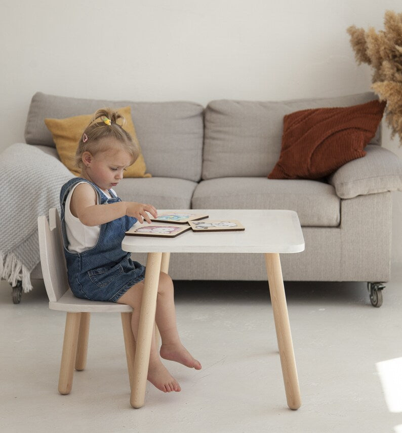 Ensemble table enfant et chaise chat en bois de hêtre