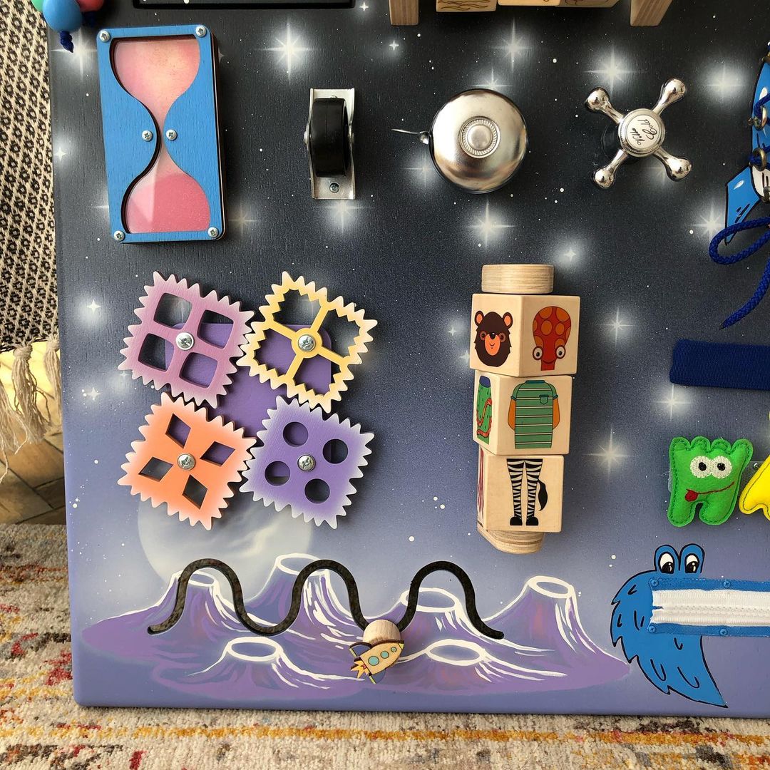 Tableau d'activités pour tout-petits - Voyage spatial